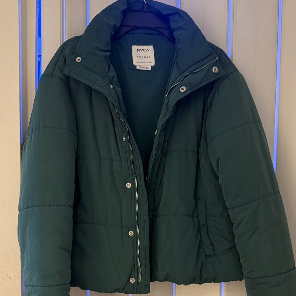 RVCA Women's Puffer Jacket in Forest Green